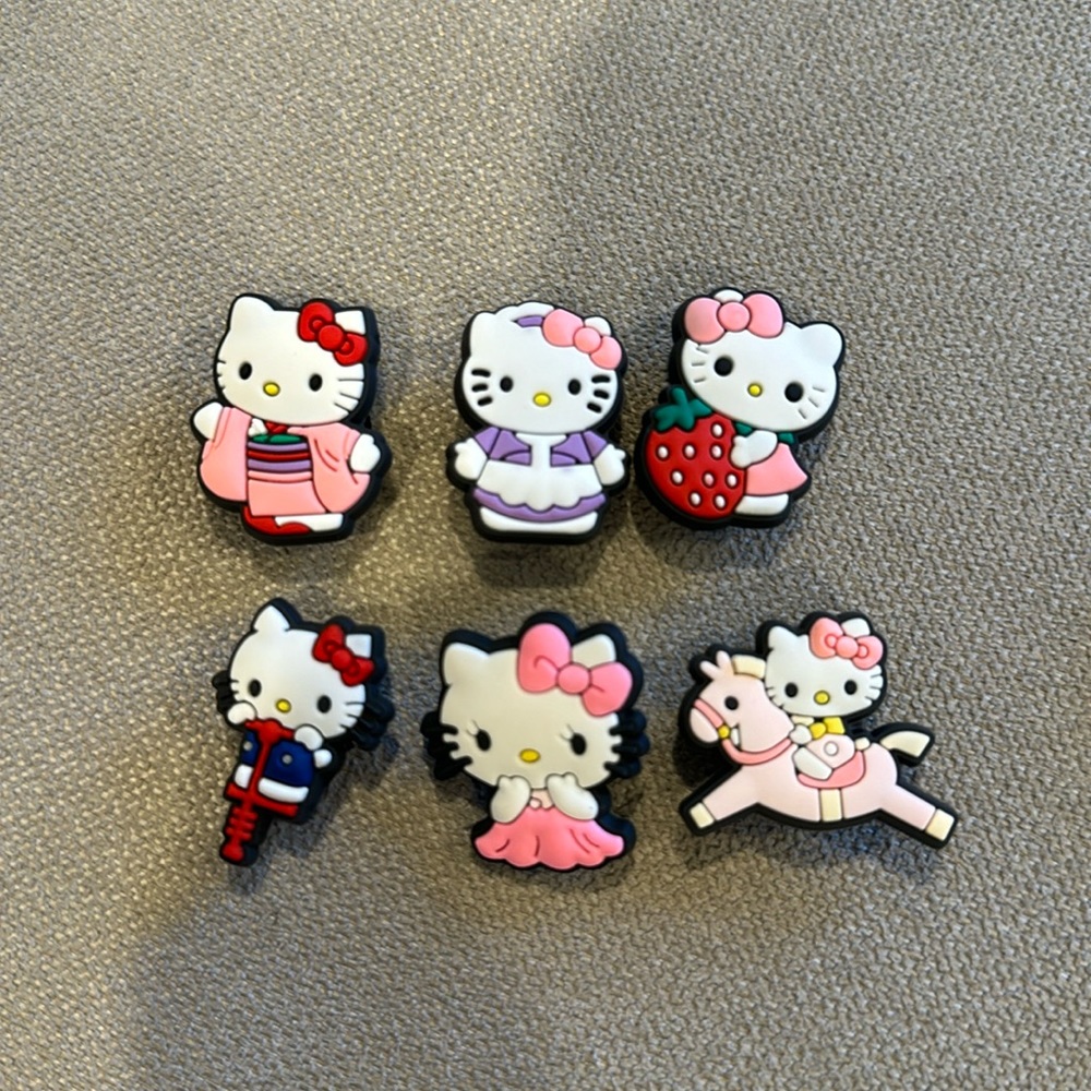 Crocs jibbetz new 6 charmz $$$$$